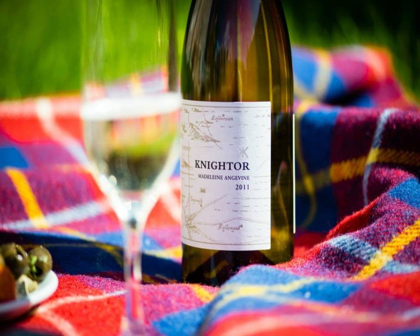 Knightorpicnic (1)-min.jpg