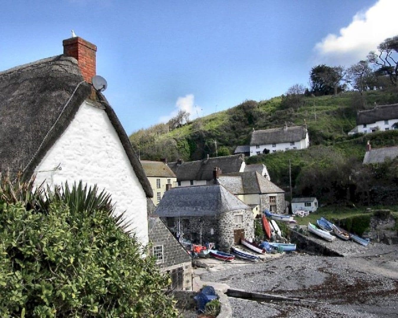 Seascape Cadgwith (1)-min.jpg