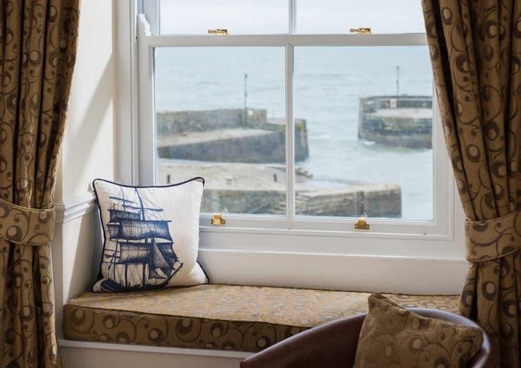 Inns and Pubs with Accommodation in Cornwall